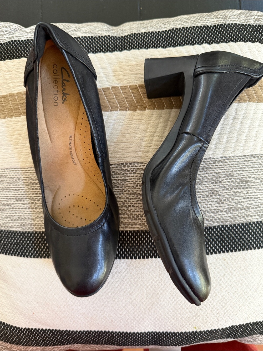 Clarks Black Leather Women's Low Block Heel Pumps-Niely Pearl